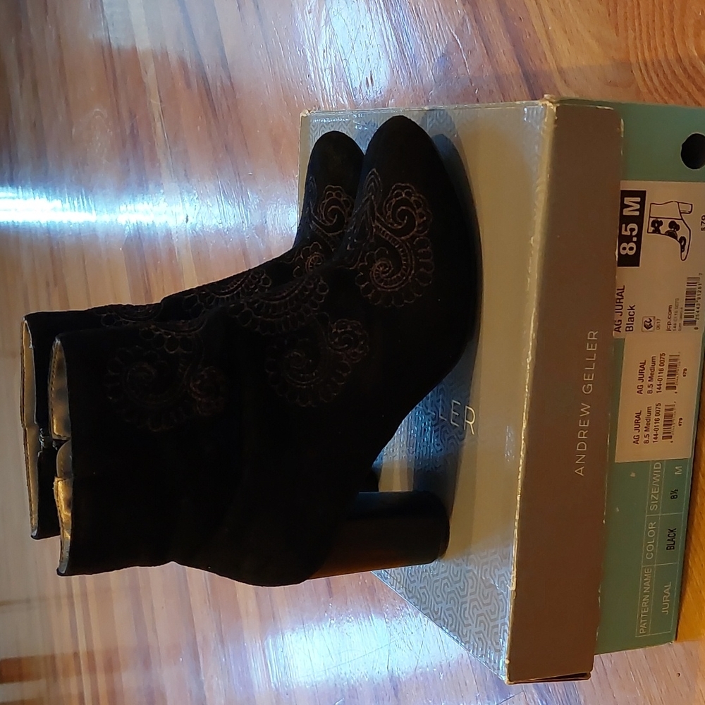 Andrew Geller black ankle suade boots - Picture 2 of 13